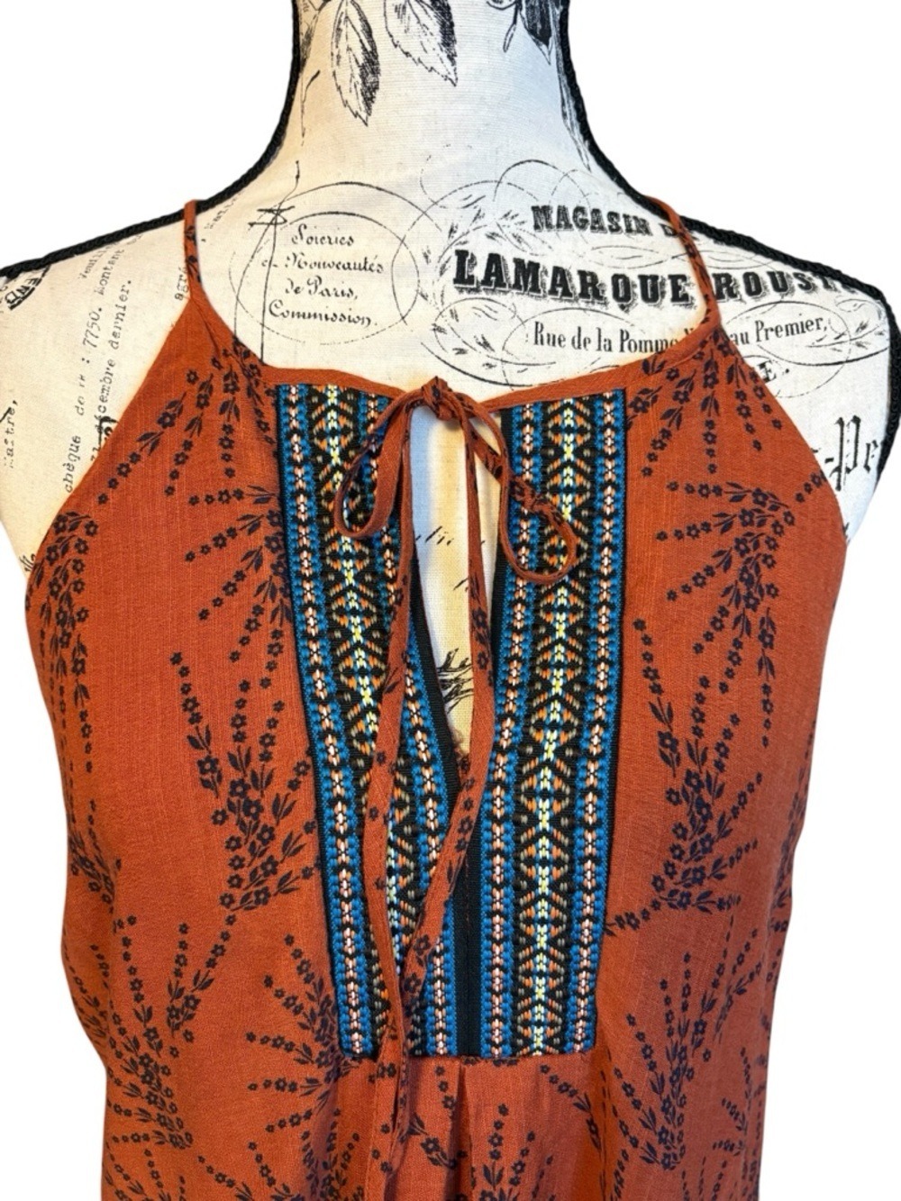 Monteau Bohemian Keyhole Halter Midi Dress Embroidered Trim Rust Size L - Picture 3 of 5